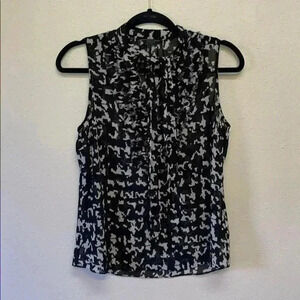 GUESS Women’s Sleeveless Blouse